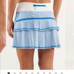 Lululemon blue striped Pace Setter skirt 8 tall